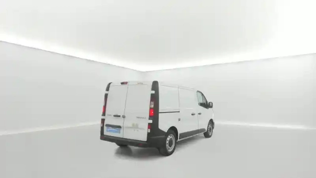 Renault Trafic fgn l1h1 2800 kg blue dci 130 — photo 23