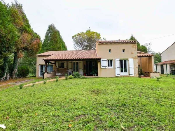 Maison de plain-pied 5 pièces 130 m²