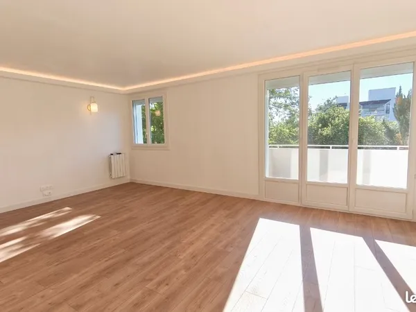 Appartement rénové lumineux et calme