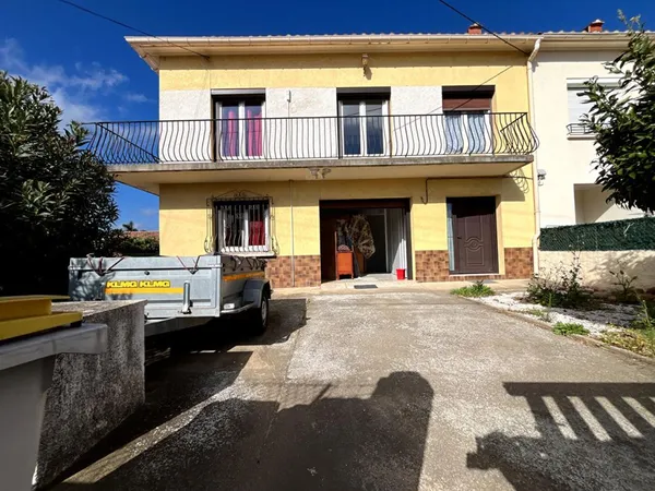 Charmante maison familiale en R+1 de 130 m² sur un terrain 3 faces de 310 m², possibilité de conserv