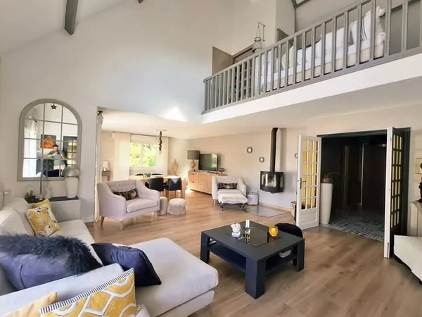 Maison 4 pièces 168 m²