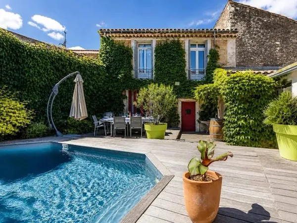 Maison 8 pièces 240 m²