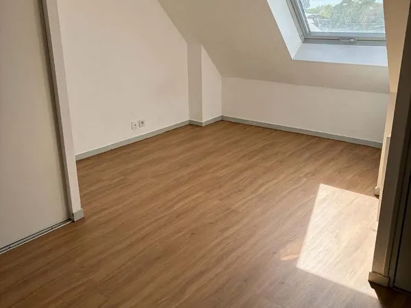 Studio meublé rénové 20 m² avec parking à Vitré