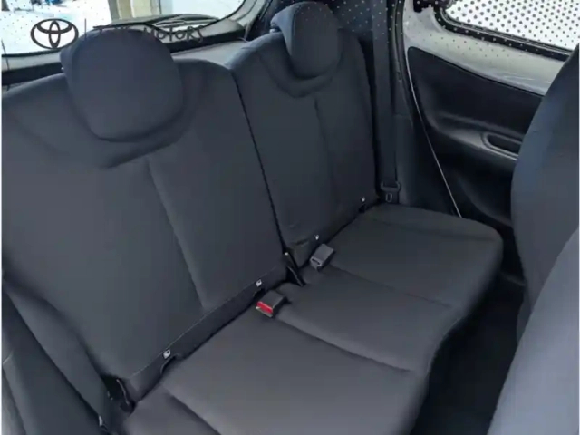 Toyota Aygo 1.0 vvt-i 72 dynamic — photo 12