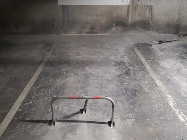 Place de parking a vendre