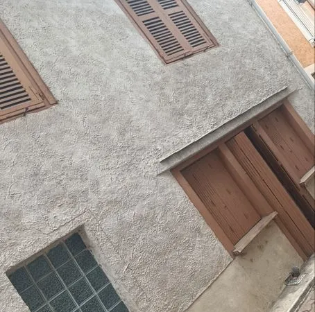 Maison village