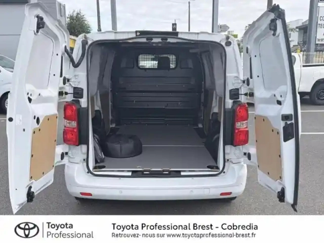 Toyota Proace medium electric 136ch 75kwh start mc24 — photo 10