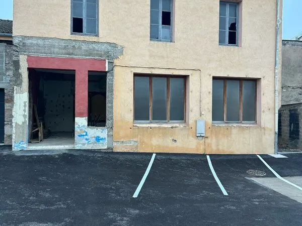 Bien immobilier de rendement Vente Mâcon 2p 95m² 99000€