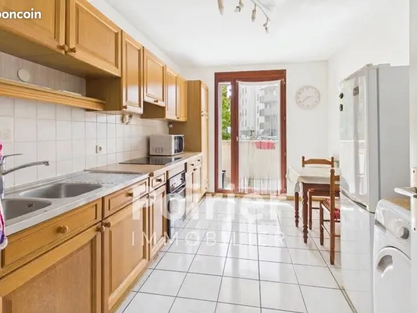 Appartement 3 pièces 76 m²