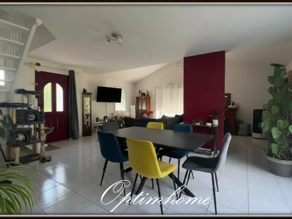 Maison à vendre 5 pièces (44)