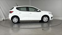Dacia Sandero 1.0 TCe 90ch Expression — photo 4