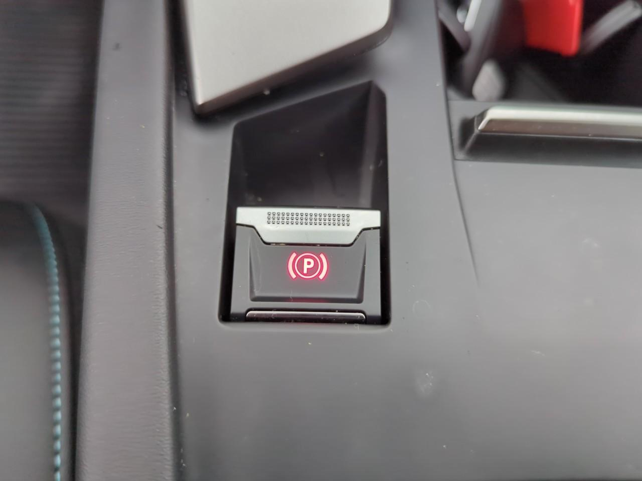 Peugeot 308 puretech 130ch s&s eat8 allure — photo 19