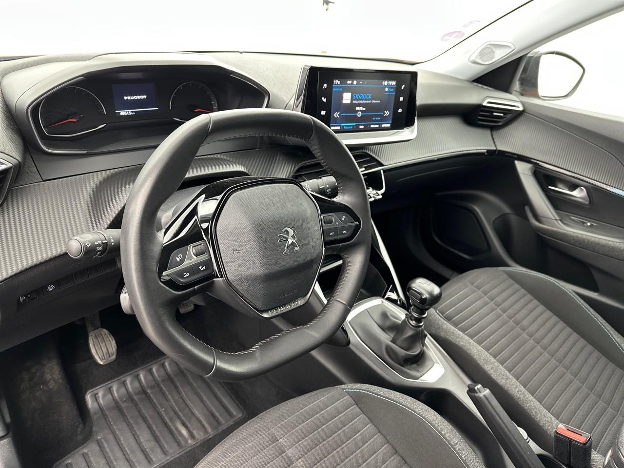 Peugeot 2008 puretech 100 s&s bvm6 style — photo 9
