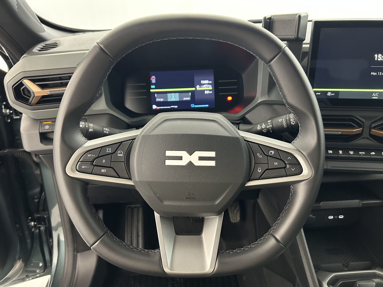 Dacia Duster — photo 15