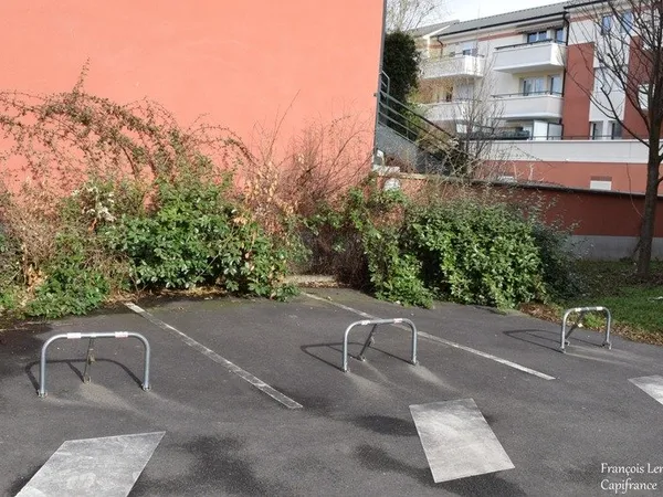 à vendre Choisy le Roi 94600 - Place de parking en extérieur- Résidence aquaverde - Rue du Lieutenan
