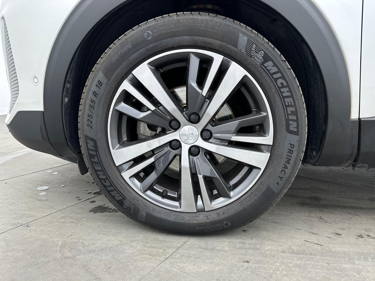 Peugeot 5008 puretech 130ch s&s eat8 allure pack — photo 14