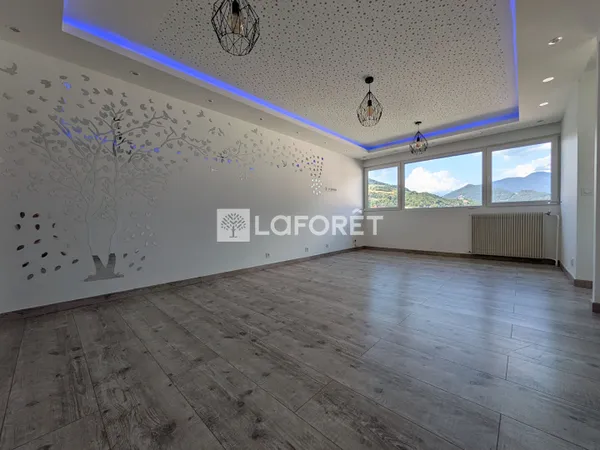 Appartement 5 pièces 108 m²