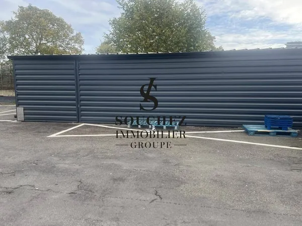Entrepôt 51 m²