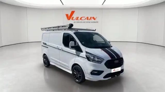 Ford Transit custom fourgon 290 l1h1 2.0 ecoblue 185 bva — photo 9