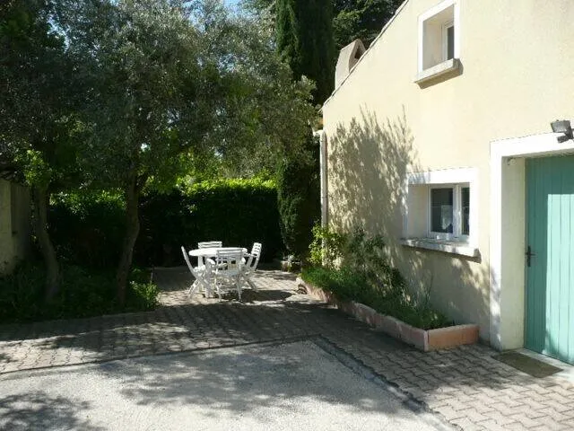 Photo 4