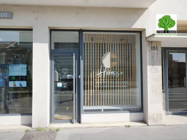 Local commercial 1 pièce 26 m²