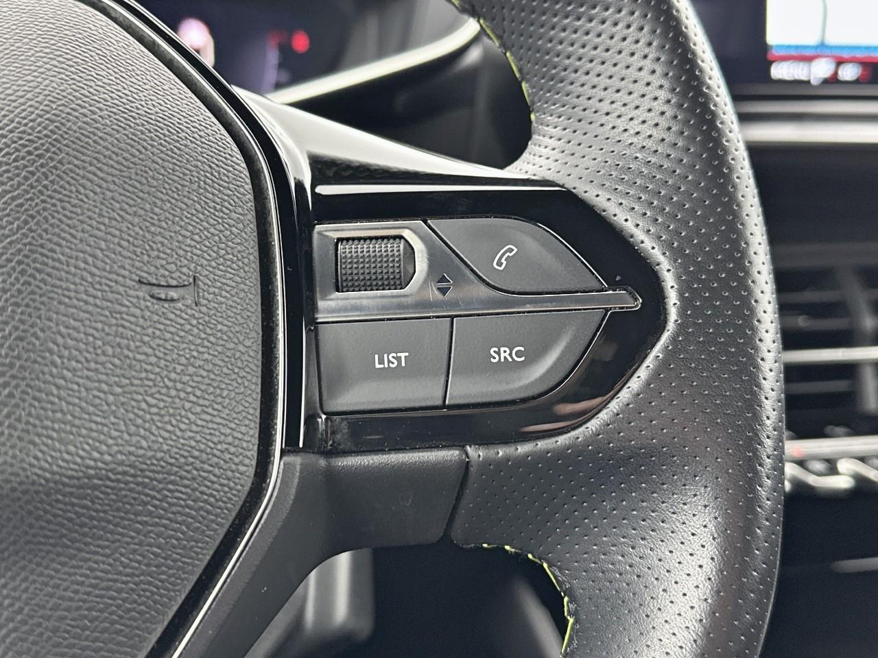 Peugeot 2008 puretech 130 s&s bvm6 gt — photo 19