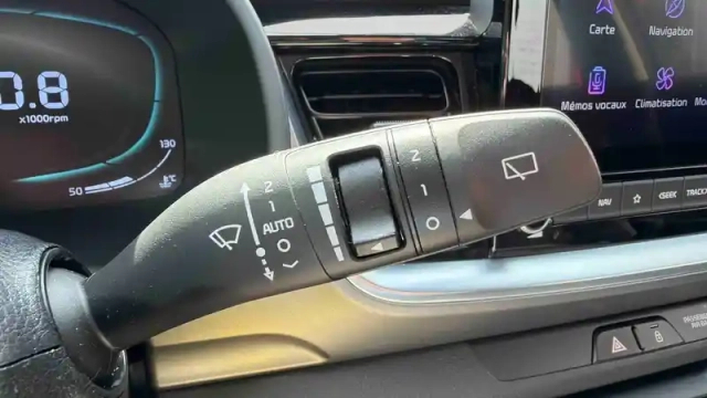 Kia Stonic 1.0 t-gdi 100 ch bvm6 — photo 19