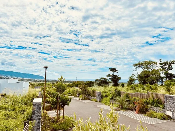 Beauséjour - parcelle à vendre de 446m2 : jardin du golf