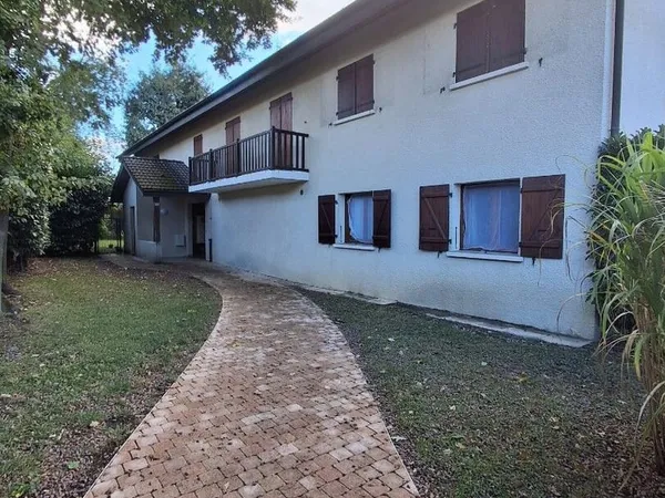 Appartement 4 pièces 101 m²