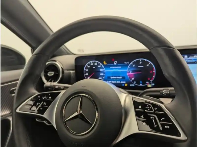 Mercedes Classe A 180 d progressive line — photo 16