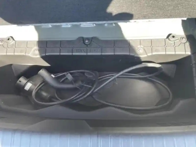 Renault Megane e-tech electric ev60 220ch techno super charge -b — photo 14