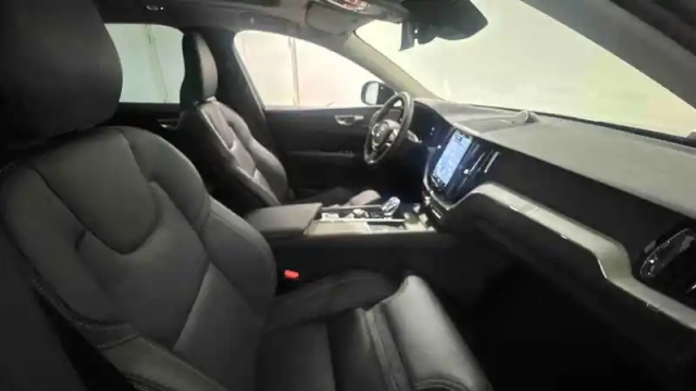 Volvo Xc60 t6 awd hybride rechargeable 253 ch+145 ch geartronic 8 — photo 24