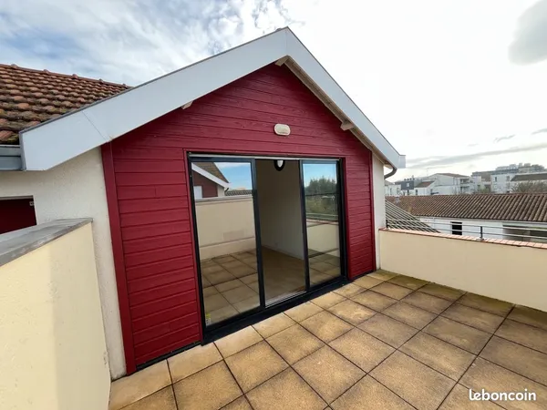Particulier vend apparttement T3 la Rochelle la pallice