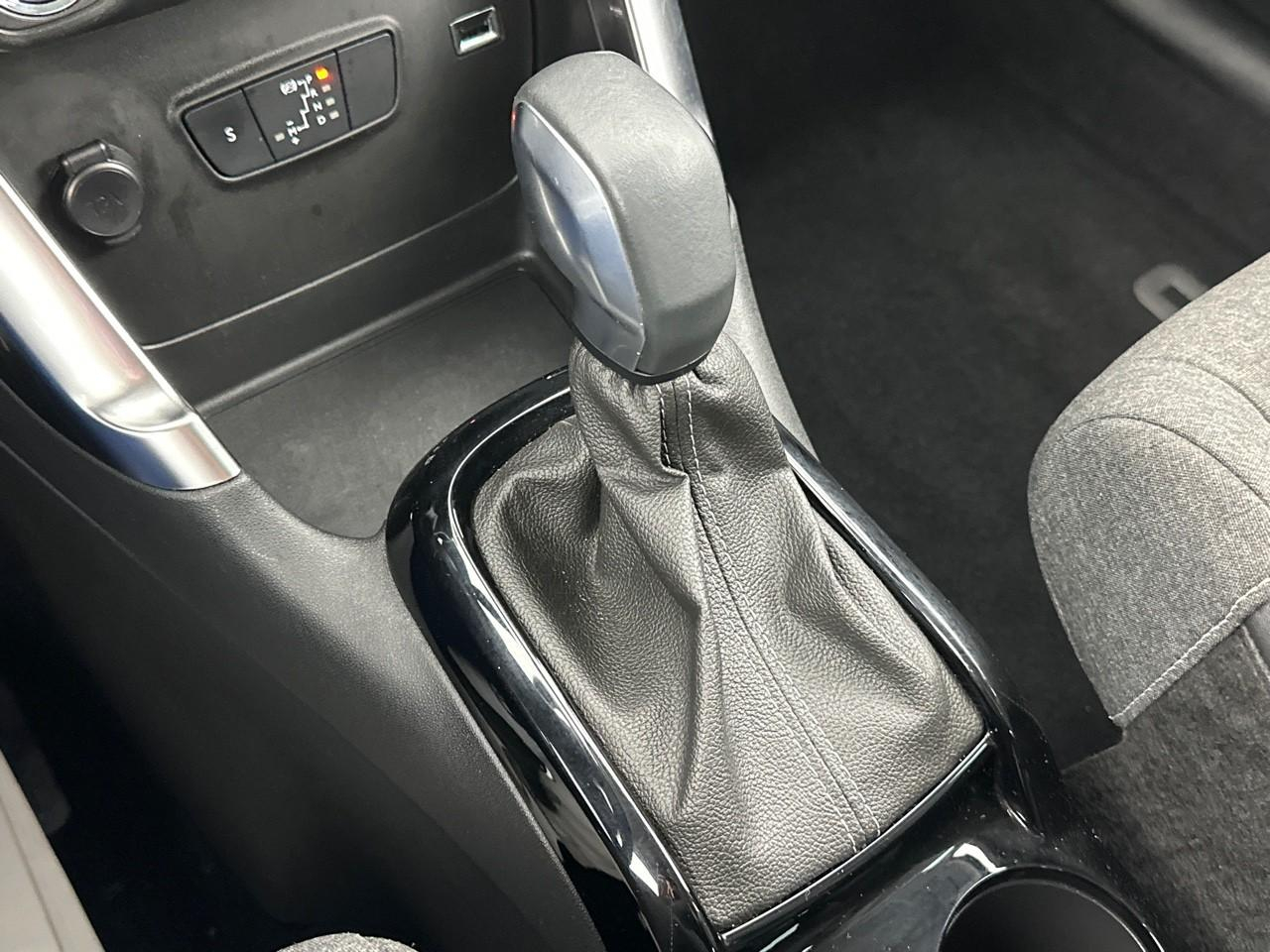 Citroën C3 Aircross puretech 130 s&s eat6 shine — photo 31