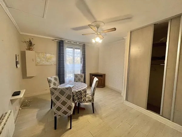 Studio 1 pièce 24 m²