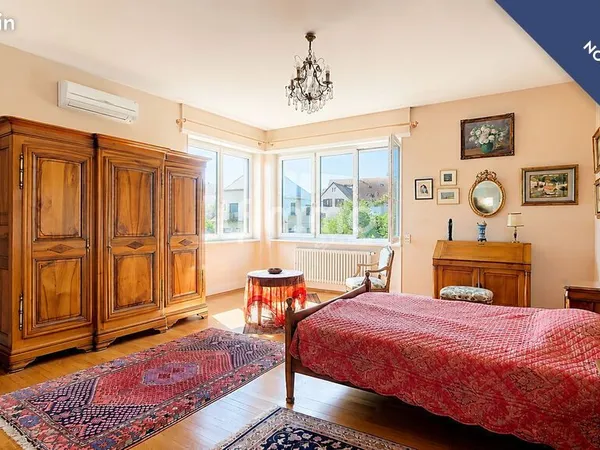Maison 6 pièces 277 m²