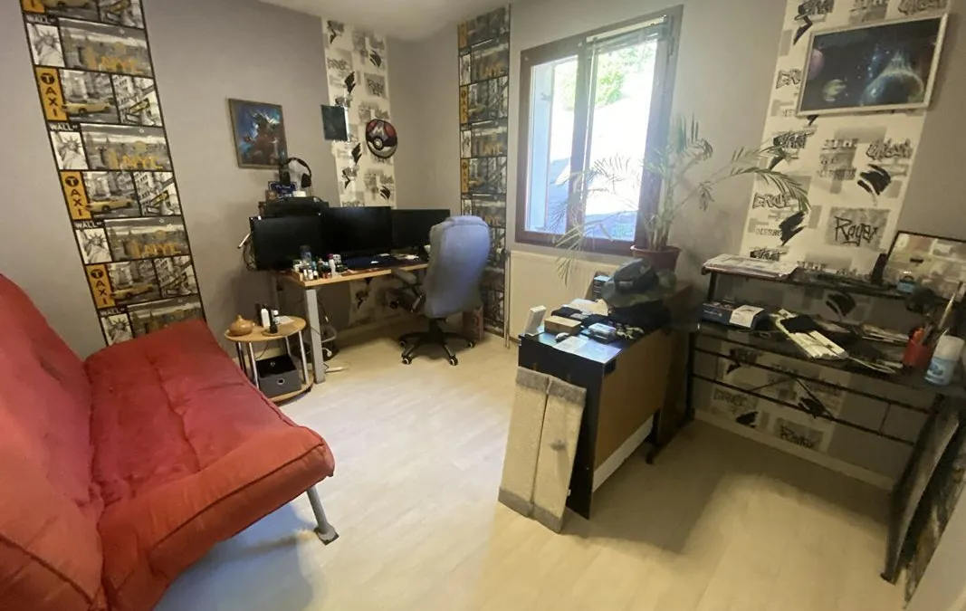 Photo 6