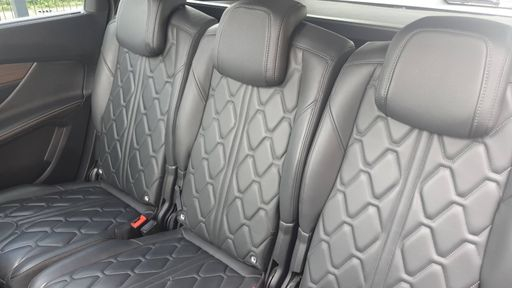 Peugeot 5008 2.0 BlueHdi 180 EAT8 - Gt Pack – 2022 – 126077 km – Diesel – Boîte Automatique — photo 61