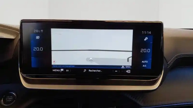 Peugeot 2008 puretech 130 s&amp;s eat8 — photo 14