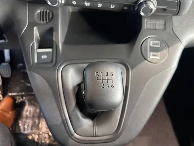 Citroën Berlingo van taille m 650kg bluehdi 100 s&amp;s bvm6 — photo 43