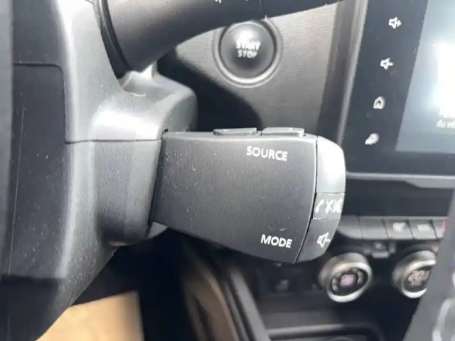Dacia Duster eco-g 100 4x2 — photo 32