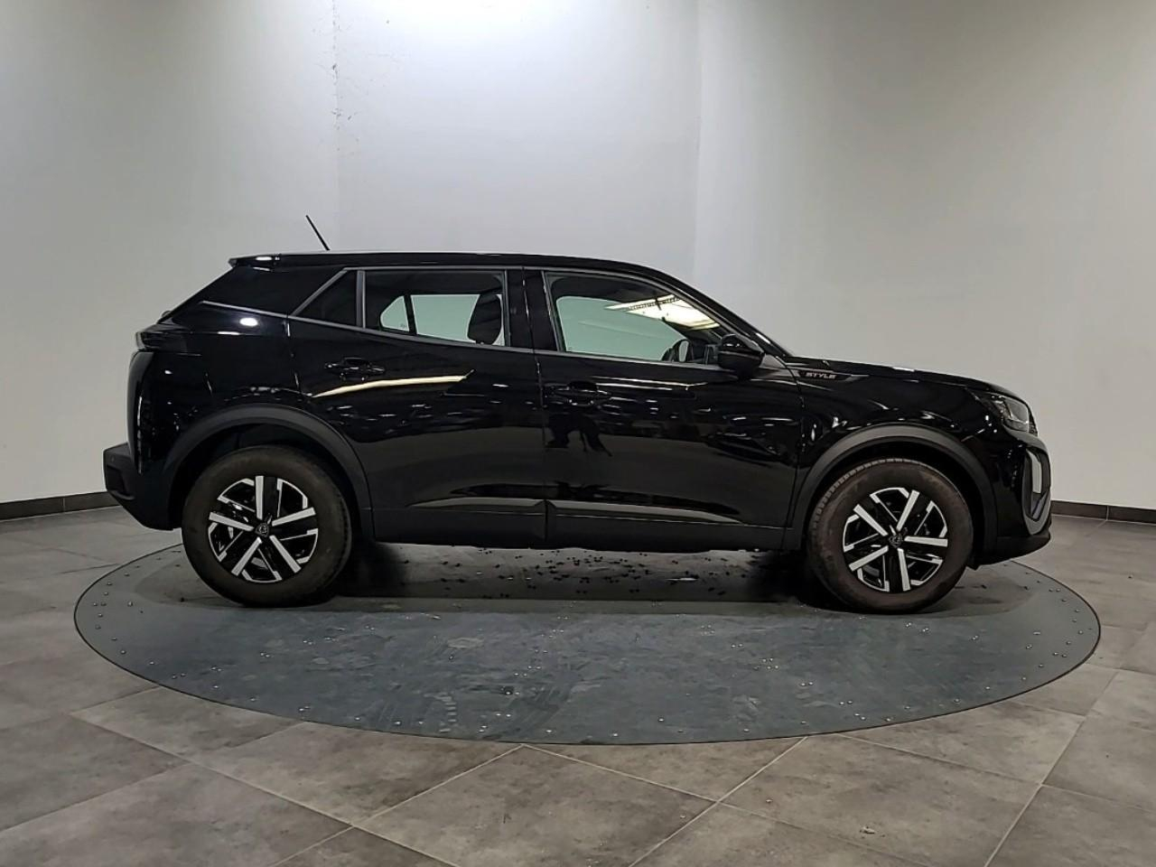 Peugeot 2008 hybrid 136 e-dcs6 style — photo 6