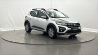 Dacia Sandero 1.0 TCe 90ch Stepway Confort -22 — photo 3