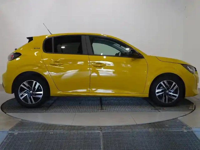 Peugeot 208 1.2 puretech 100ch s&amp;s style — photo 5