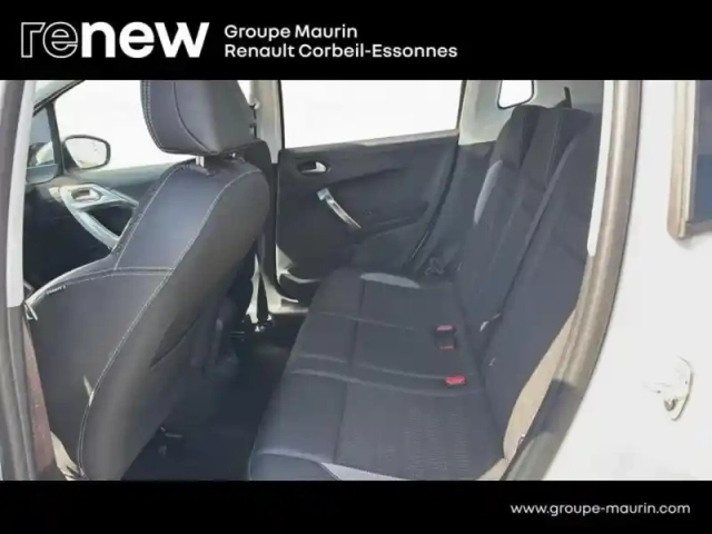 Peugeot 2008 1.2 puretech 110ch e6.c allure s&amp;s eat6 — photo 12