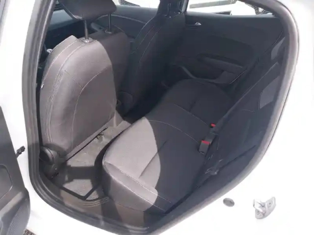 Renault Clio tce 90 ch gsr2 — photo 12