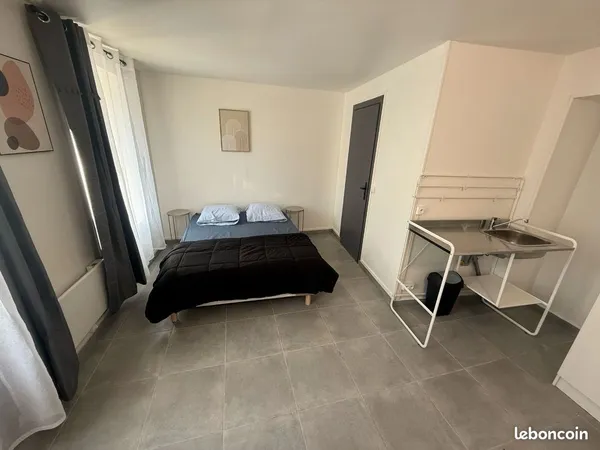 Chambre d'hôtel à louer au mois