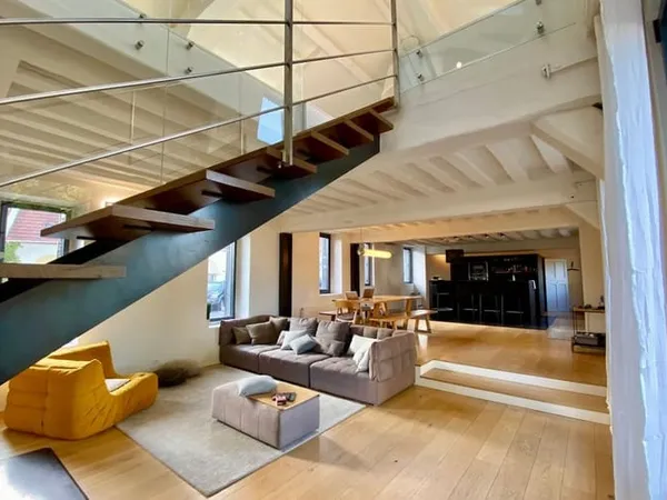 Maison 4 pièces 207 m²