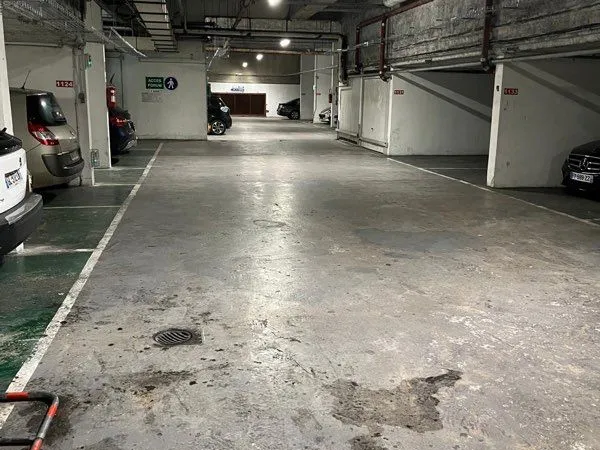 Parking 1er sous sol Issy Épinettes