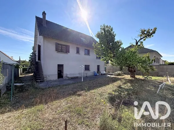 Maison 9 pièces 205 m²